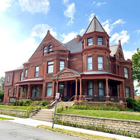 Vineyard Mansion B&B Saint Joseph Exterior photo